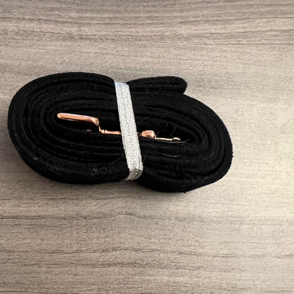 ARING PET Black Velvet with Rose Gold Accents Dog Leash - Picture 3 of 4